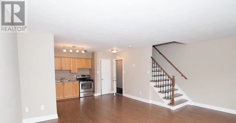 B-920 Pape Avenue, Toronto, ON, M4K 3V2 - 4