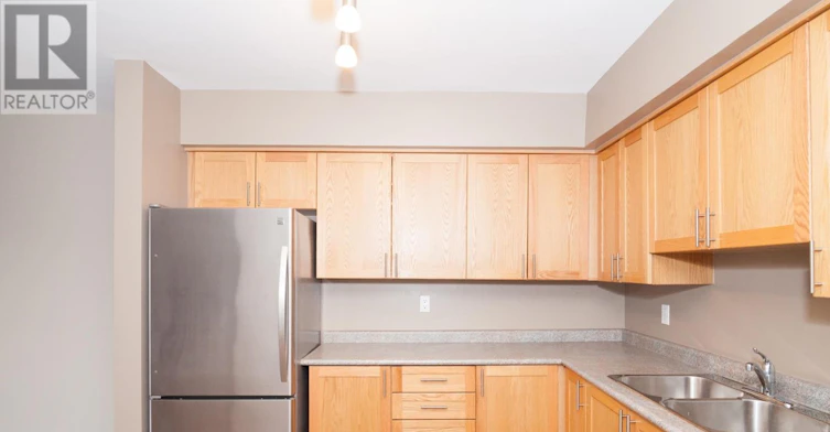 B-920 Pape Avenue, Toronto, ON, M4K 3V2 - 8