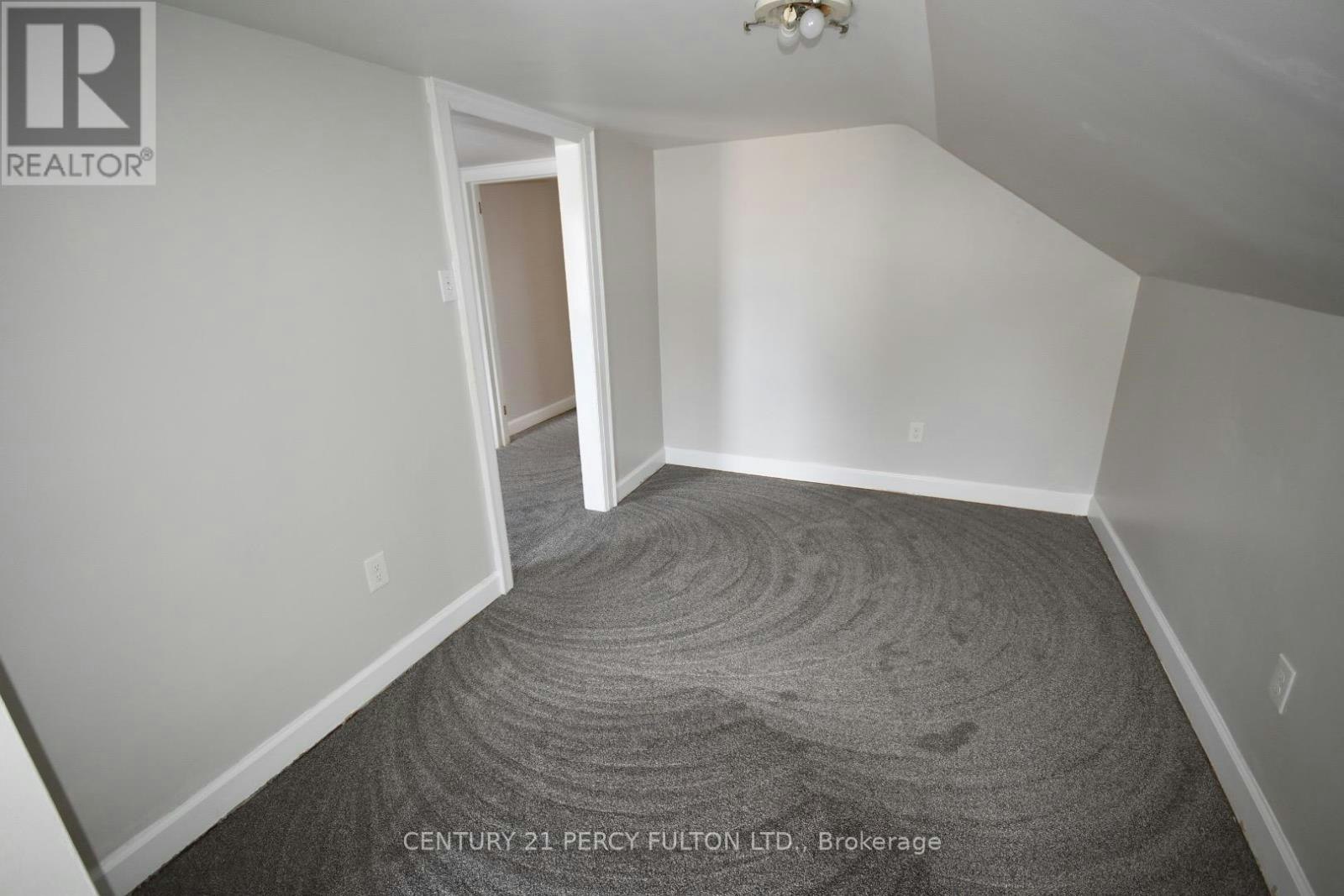 361 Bond Street E, Oshawa, ON, L1G 1B6 - 2