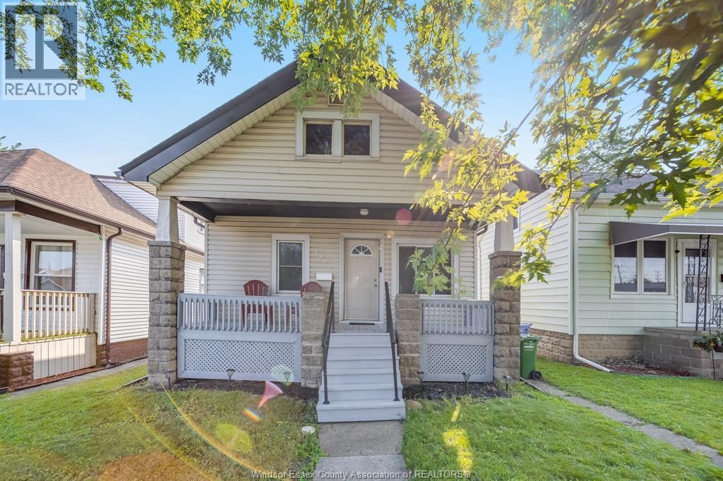 1560 Lillian Avenue, Windsor, ON, N8X 4A8