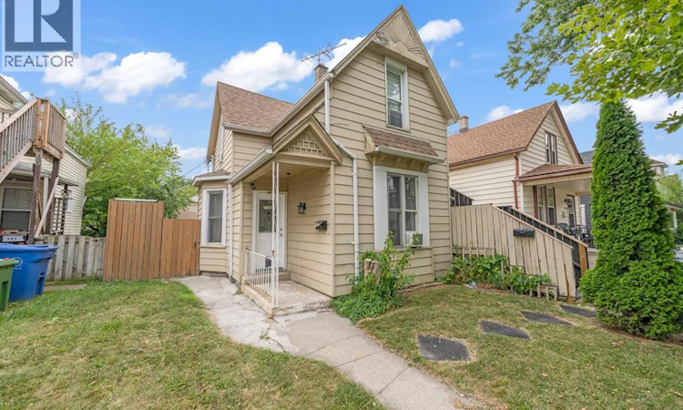 253 Curry Avenue
