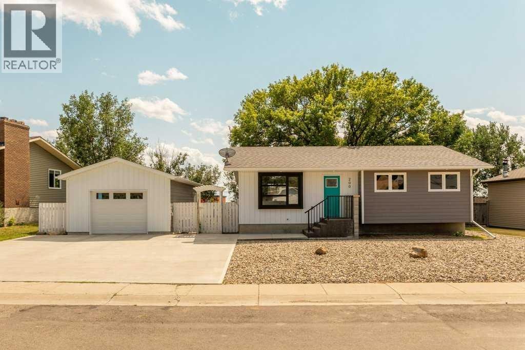 206 Rubie Crescent, Lethbridge, AB, T0L 1S0