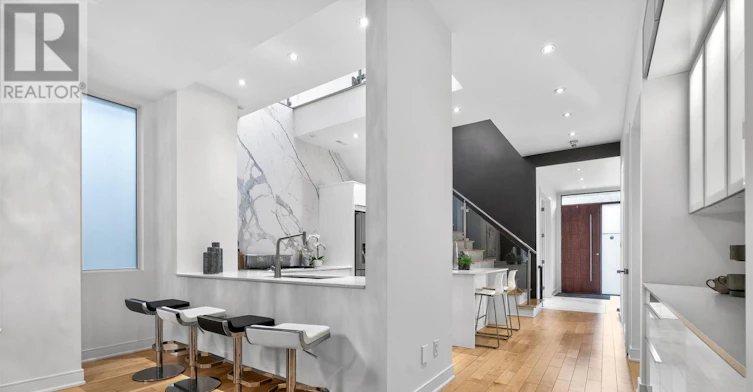 88 Kingsway Way SOUTH, Toronto, ON, M6S 3T3 - 10
