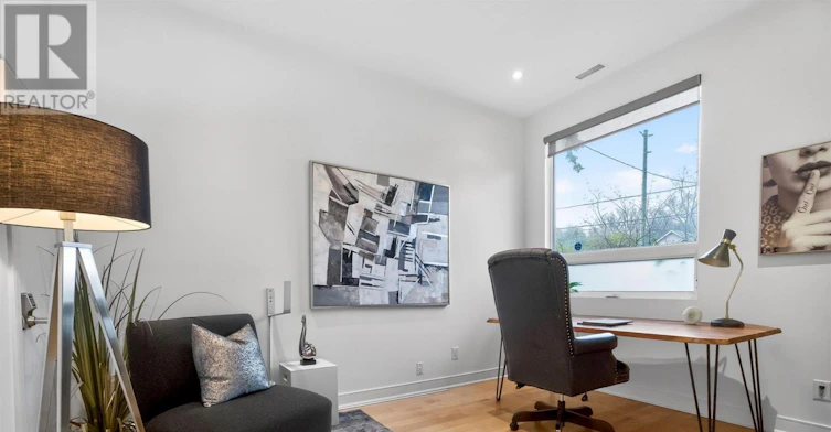 88 Kingsway Way SOUTH, Toronto, ON, M6S 3T3 - 5
