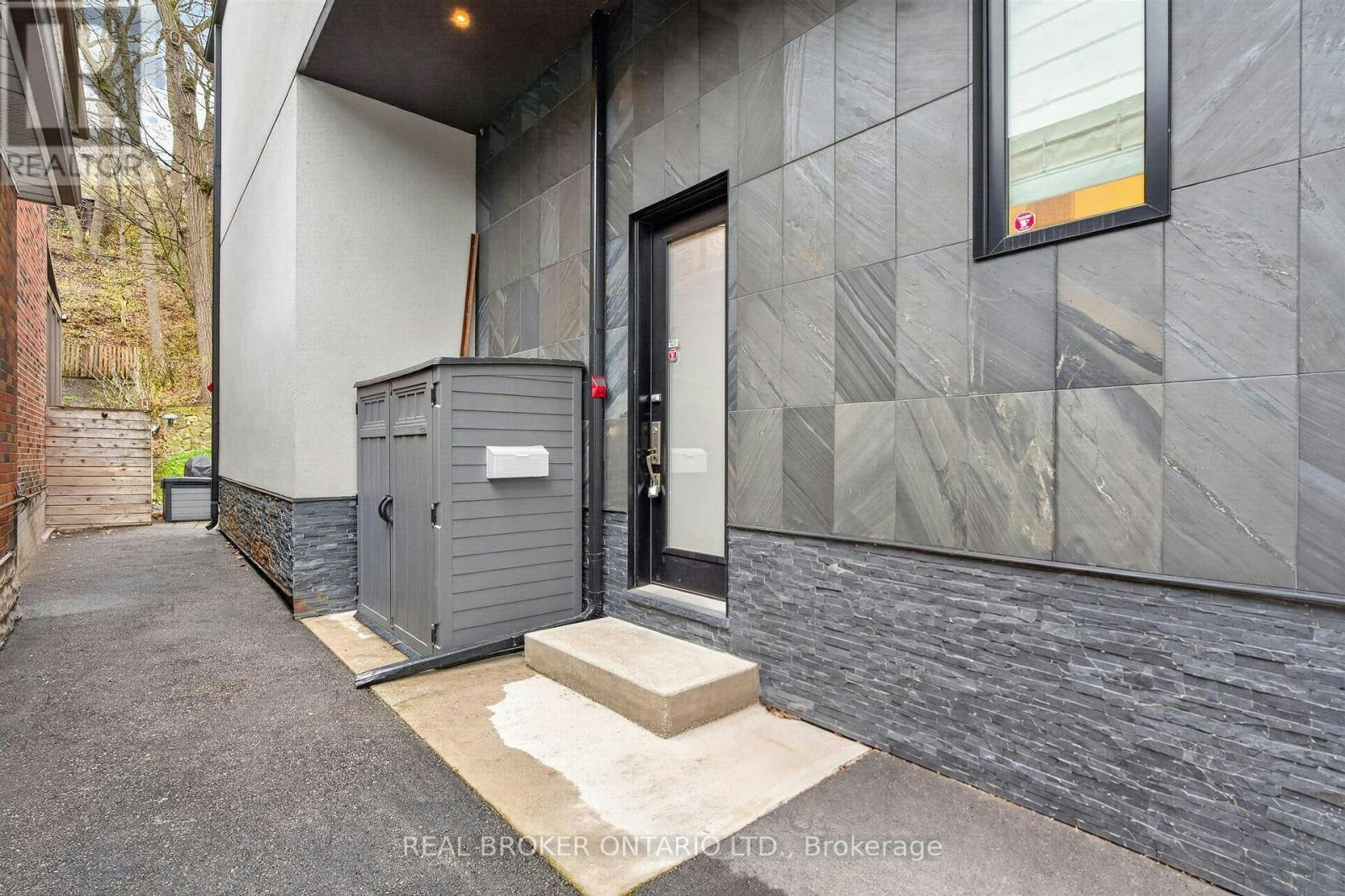 88 Kingsway Way SOUTH, Toronto, ON, M6S 3T3 - 45