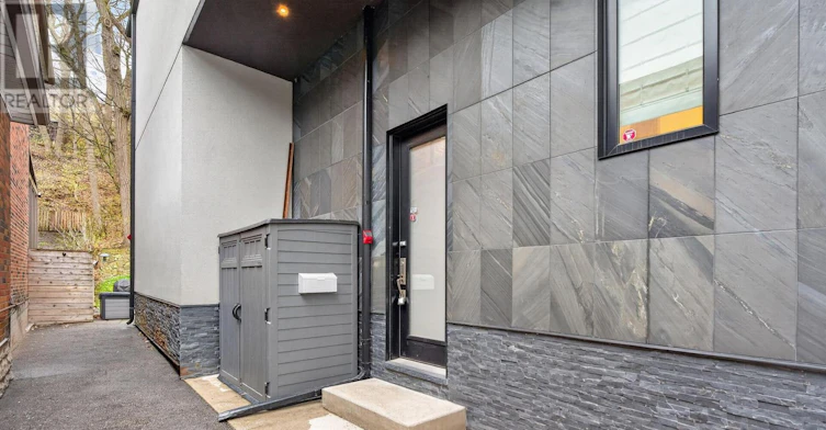 88 Kingsway Way SOUTH, Toronto, ON, M6S 3T3 - 45