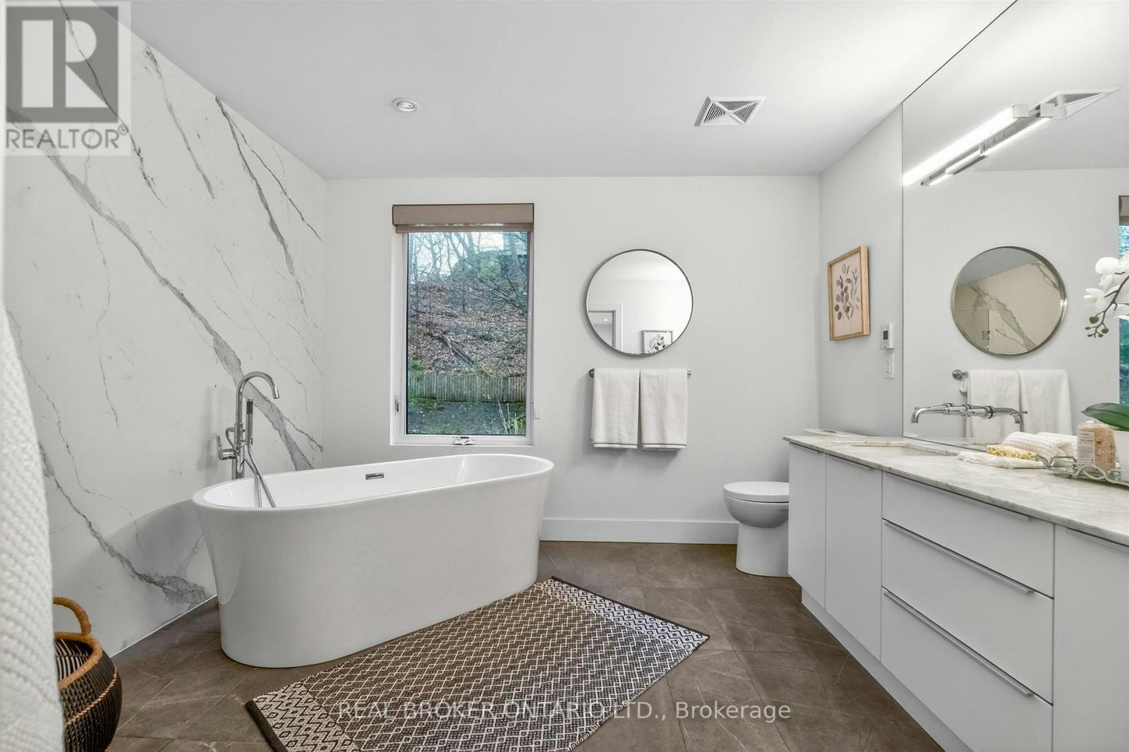 88 Kingsway Way SOUTH, Toronto, ON, M6S 3T3 - 22