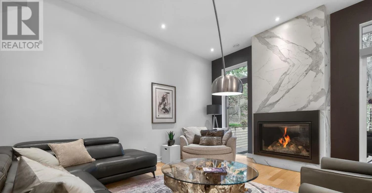88 Kingsway Way SOUTH, Toronto, ON, M6S 3T3 - 2