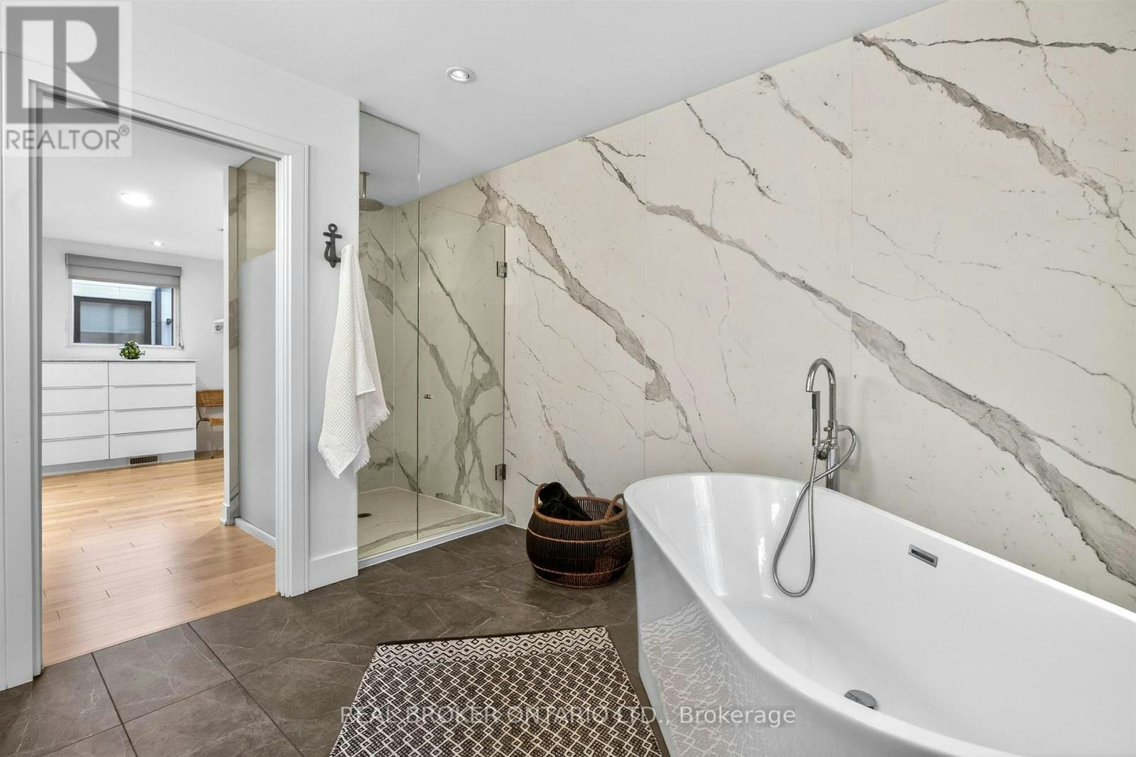 88 Kingsway Way SOUTH, Toronto, ON, M6S 3T3 - 23