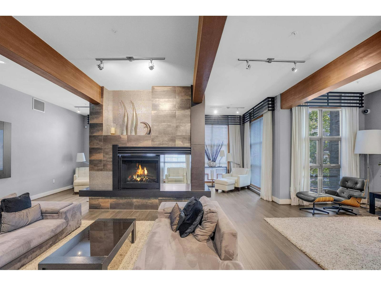 101-6671 121 Street, Surrey, BC, V3W 1T9