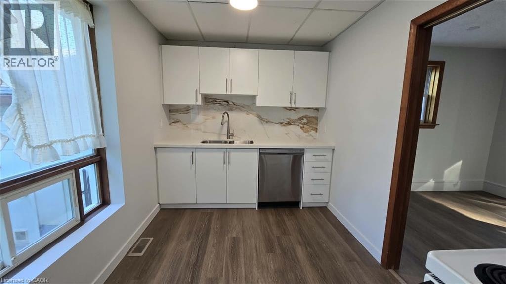 143 Confederation Street, Halton Hills, ON, L7G 3S3 - 9