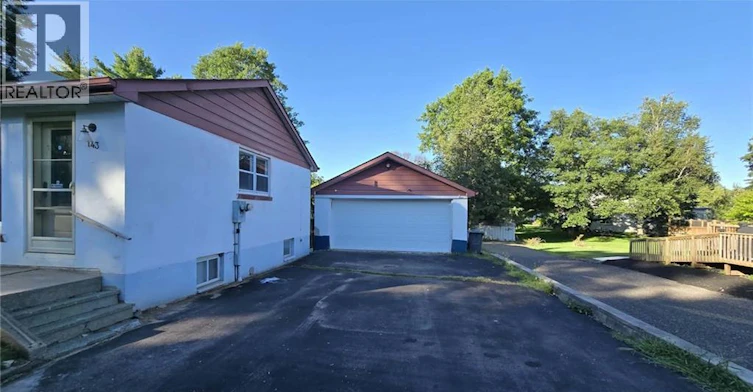 143 Confederation Street, Halton Hills, ON, L7G 3S3 - 3