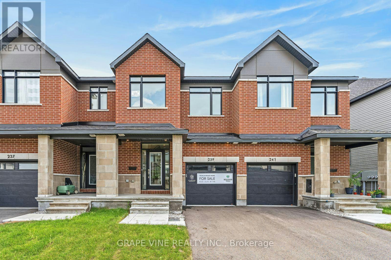 239 Monticello Avenue, Ottawa, ON, K2S 2R8
