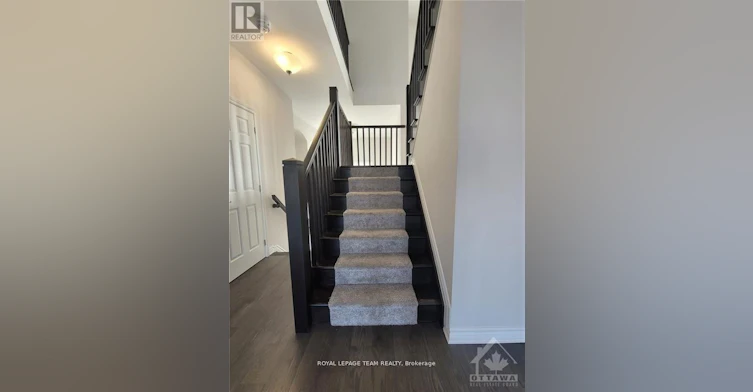 114 Bartonia Circle, Ottawa, ON, K4A 1E2 - 11
