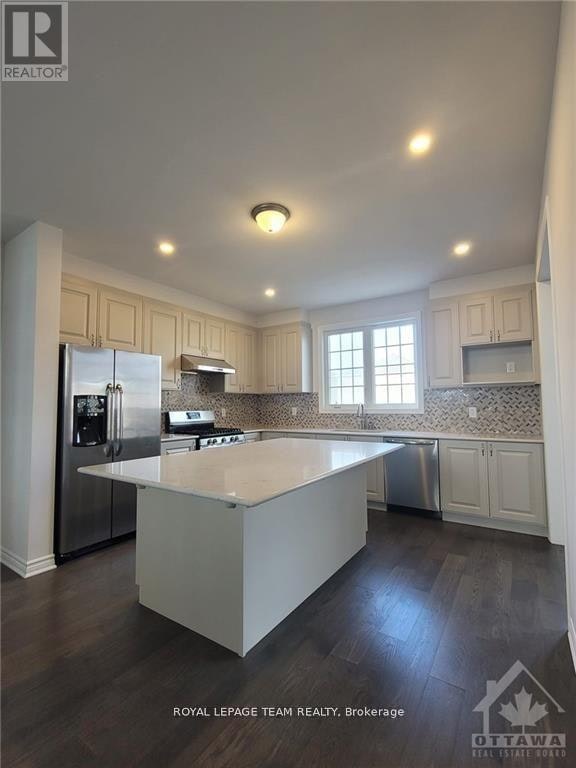114 Bartonia Circle, Ottawa, ON, K4A 1E2 - 8