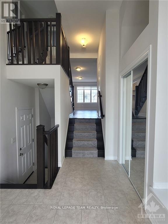 114 Bartonia Circle, Ottawa, ON, K4A 1E2 - 2