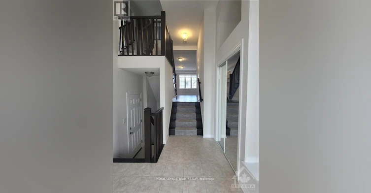 114 Bartonia Circle, Ottawa, ON, K4A 1E2 - 2