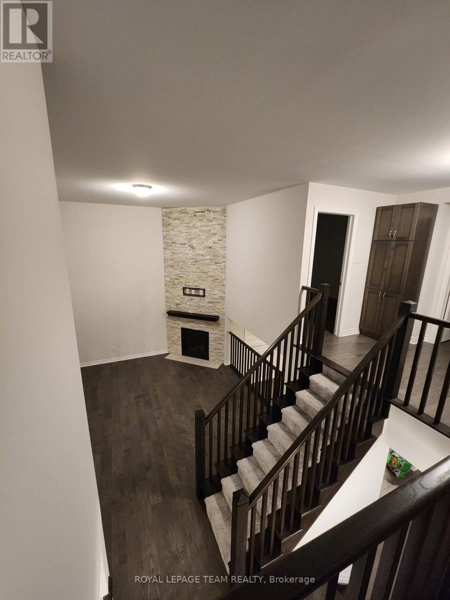 114 Bartonia Circle, Ottawa, ON, K4A 1E2 - 13
