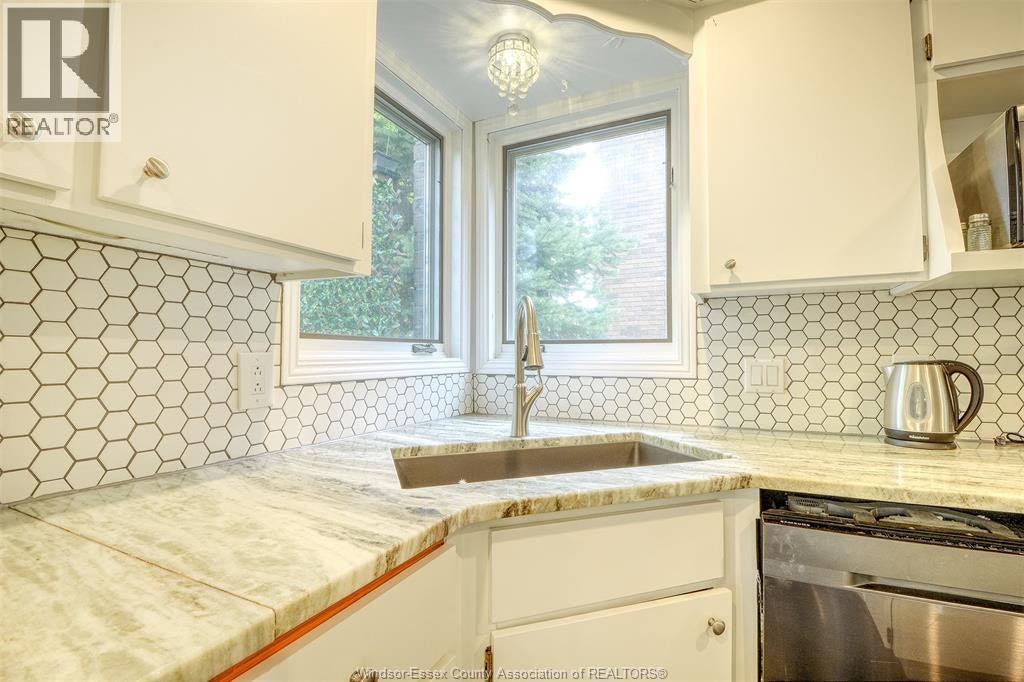 106 Marentette Drive, Lakeshore, ON, N0R 1A0 - 11