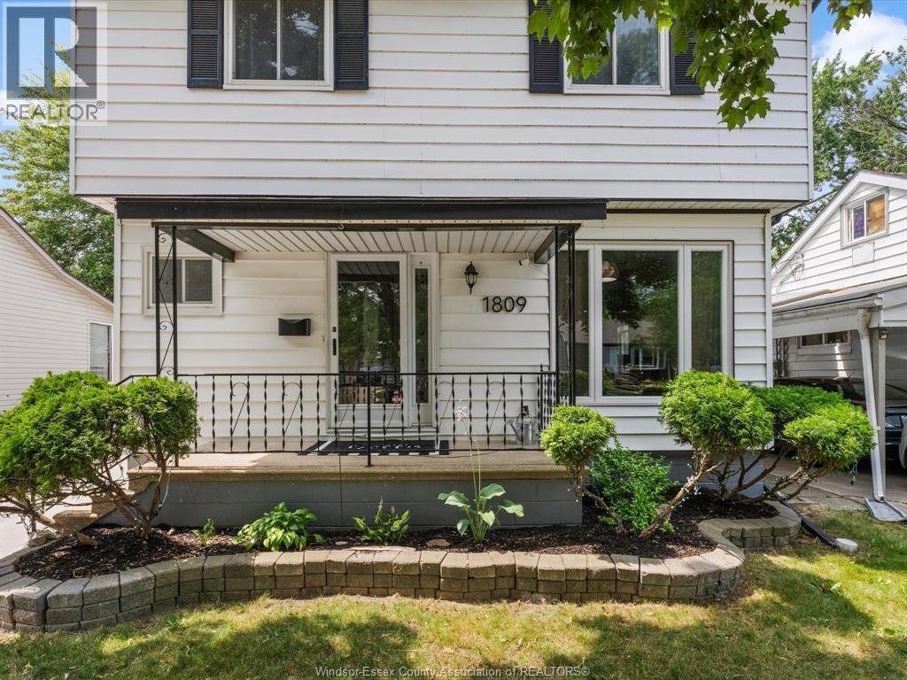 1809 Westcott, Windsor, ON, N8W 4K3
