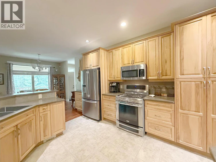 2530 Valley Place, Blind Bay, BC, V0E 1H2 - 12