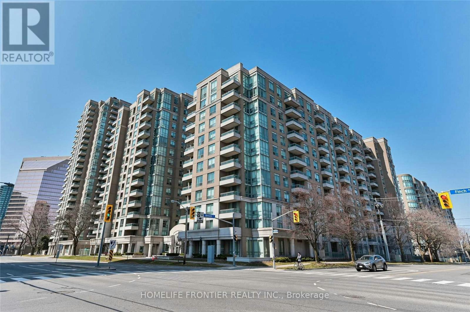 1008-29 Pemberton Avenue, Toronto, ON, M2M 4L5