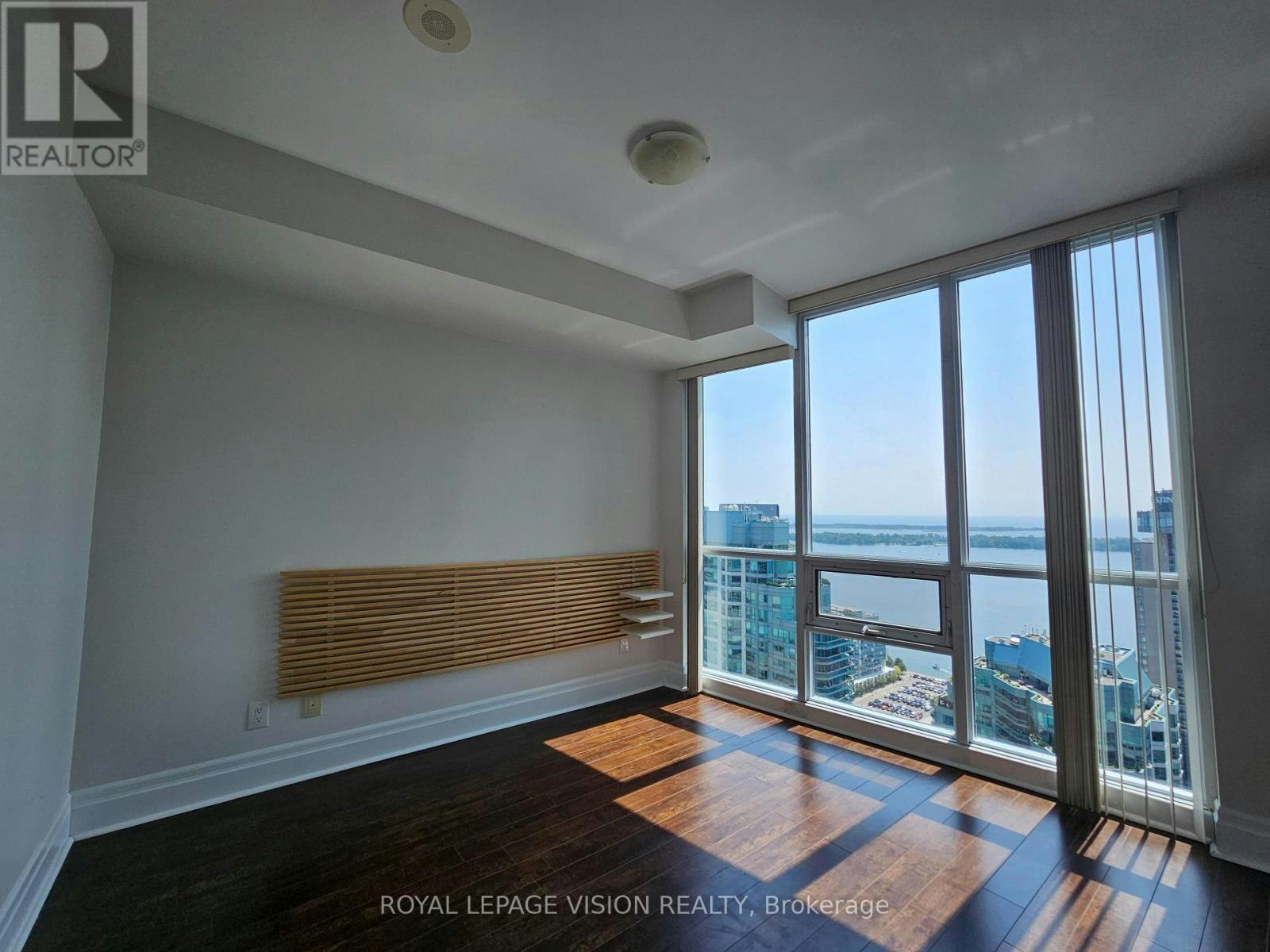 3810-16 Harbour Street, Toronto, ON, M5J 2Z7 - 6