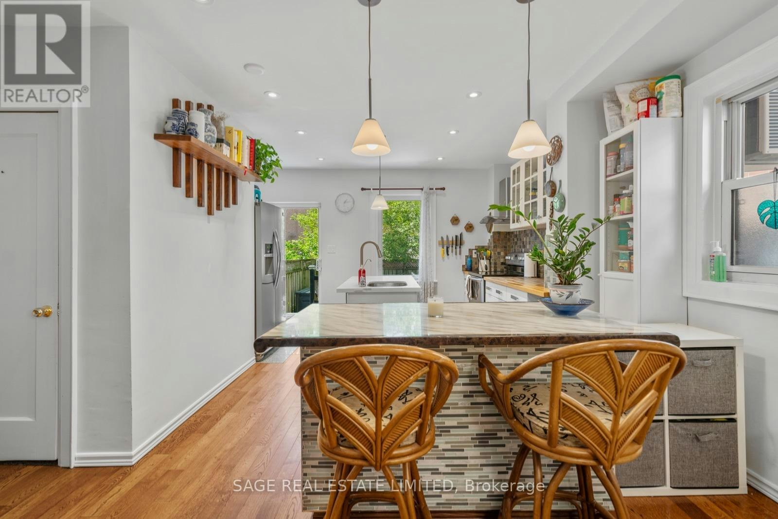 1084 Pape Avenue, Toronto, ON, M4K 3W5 - 6