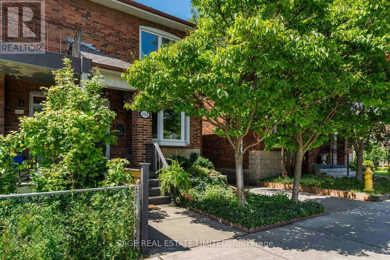 1084 Pape Avenue, Toronto, ON, M4K 3W5 - 32
