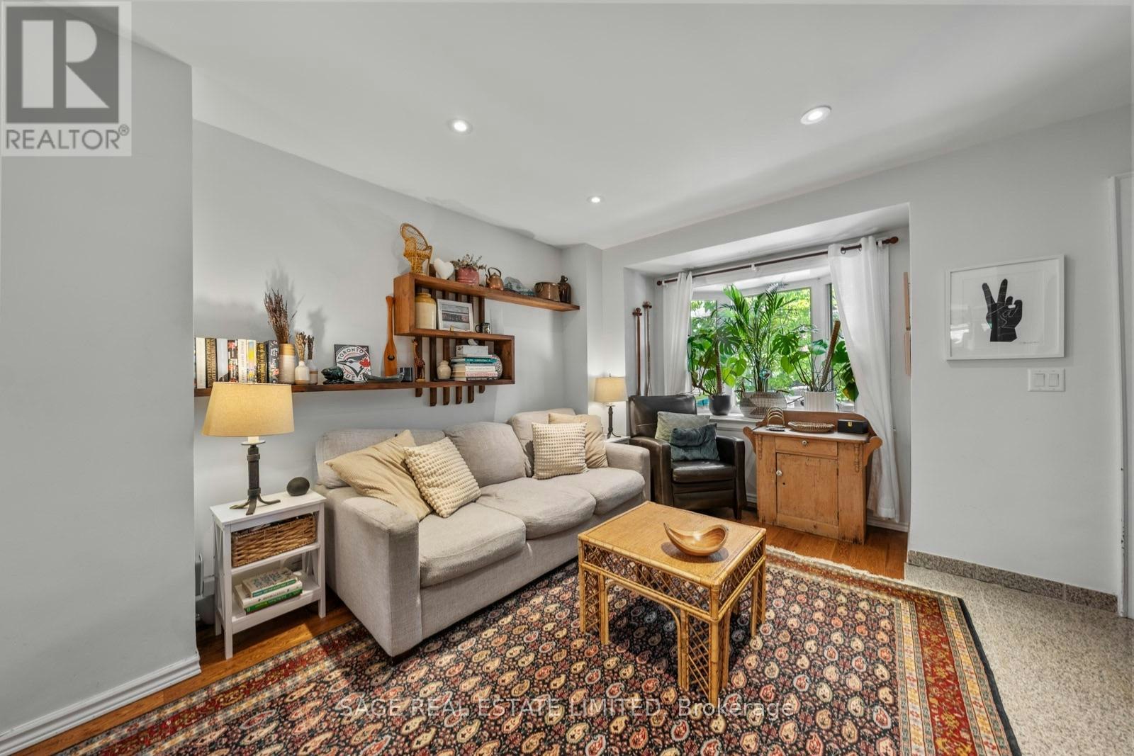1084 Pape Avenue, Toronto, ON, M4K 3W5 - 3