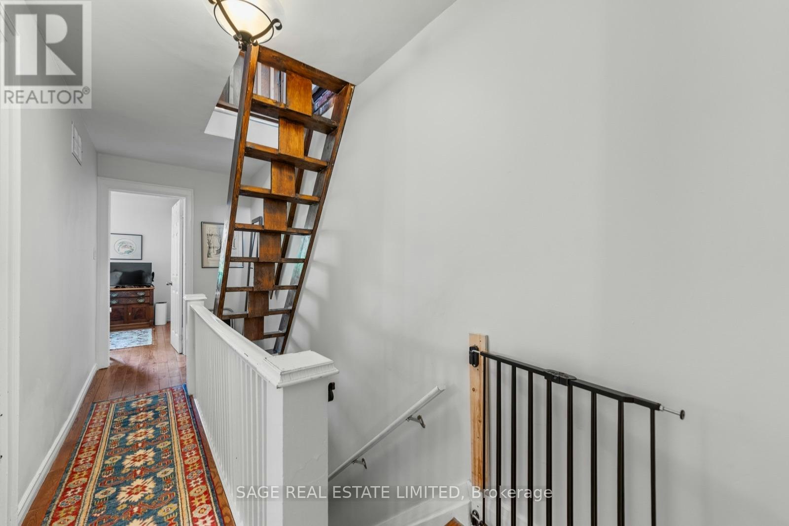 1084 Pape Avenue, Toronto, ON, M4K 3W5 - 12