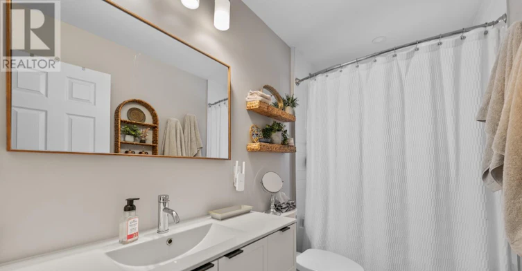 1084 Pape Avenue, Toronto, ON, M4K 3W5 - 13
