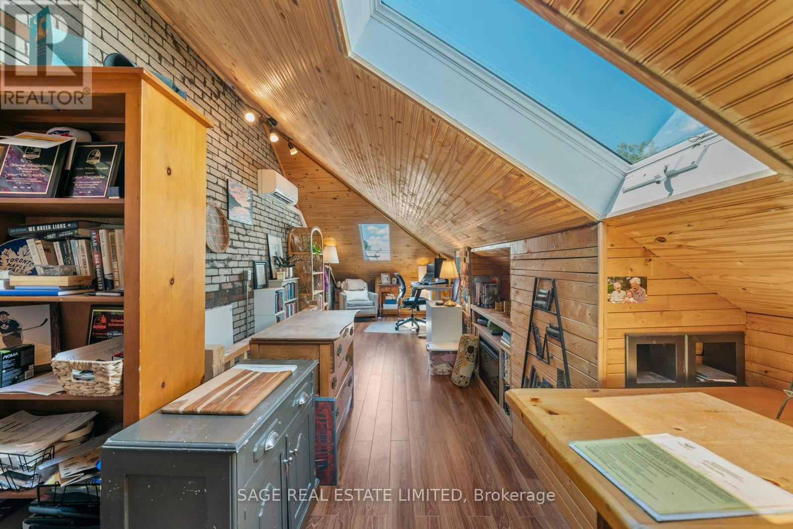 1084 Pape Avenue, Toronto, ON, M4K 3W5 - 22