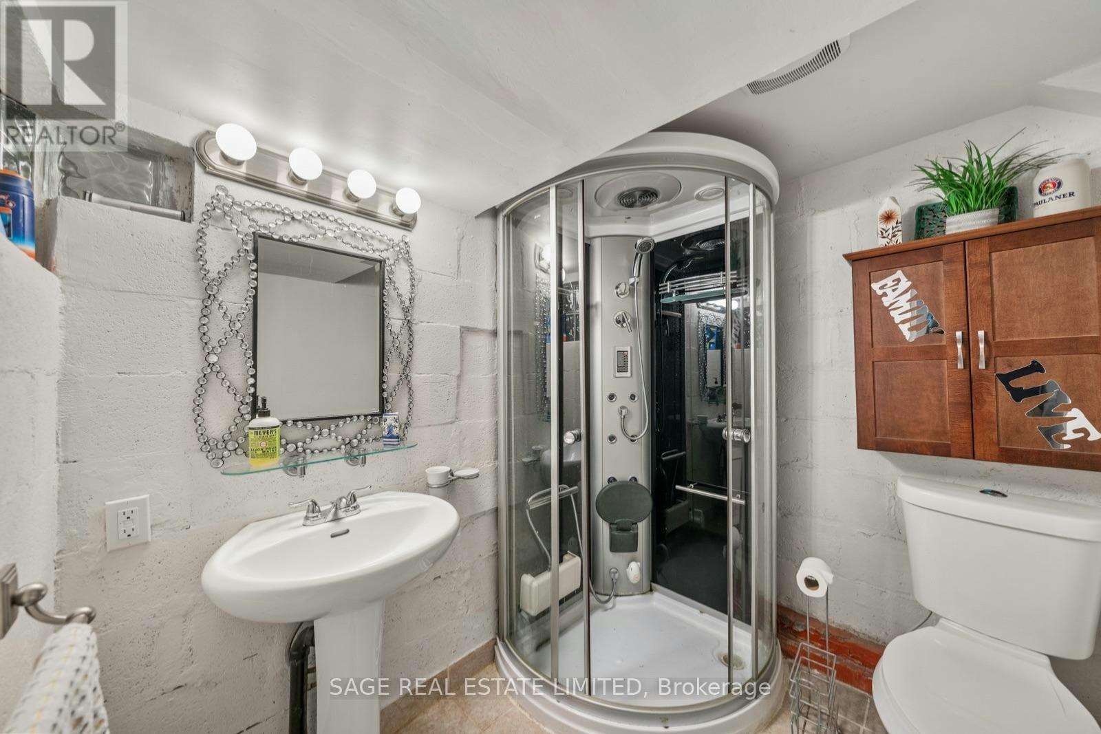 1084 Pape Avenue, Toronto, ON, M4K 3W5 - 23