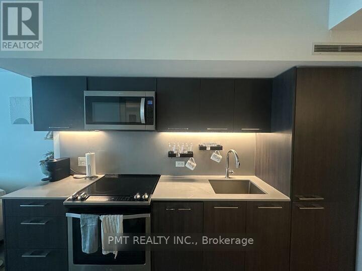 709-30 Baseball Place, Toronto, ON, M4M 0E8 - 4