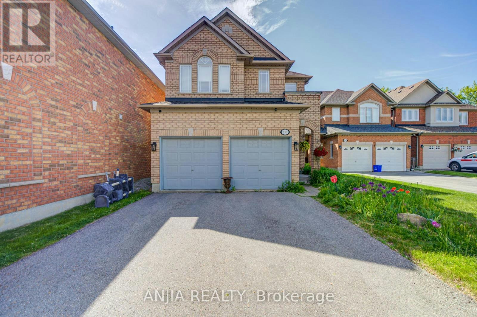 132 Estate Garden Drive, Richmond Hill, ON, L4E 3X8