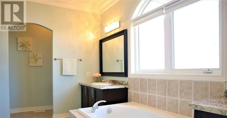 9 Eber Street, Richmond Hill, ON, L4E 4X2 - 13