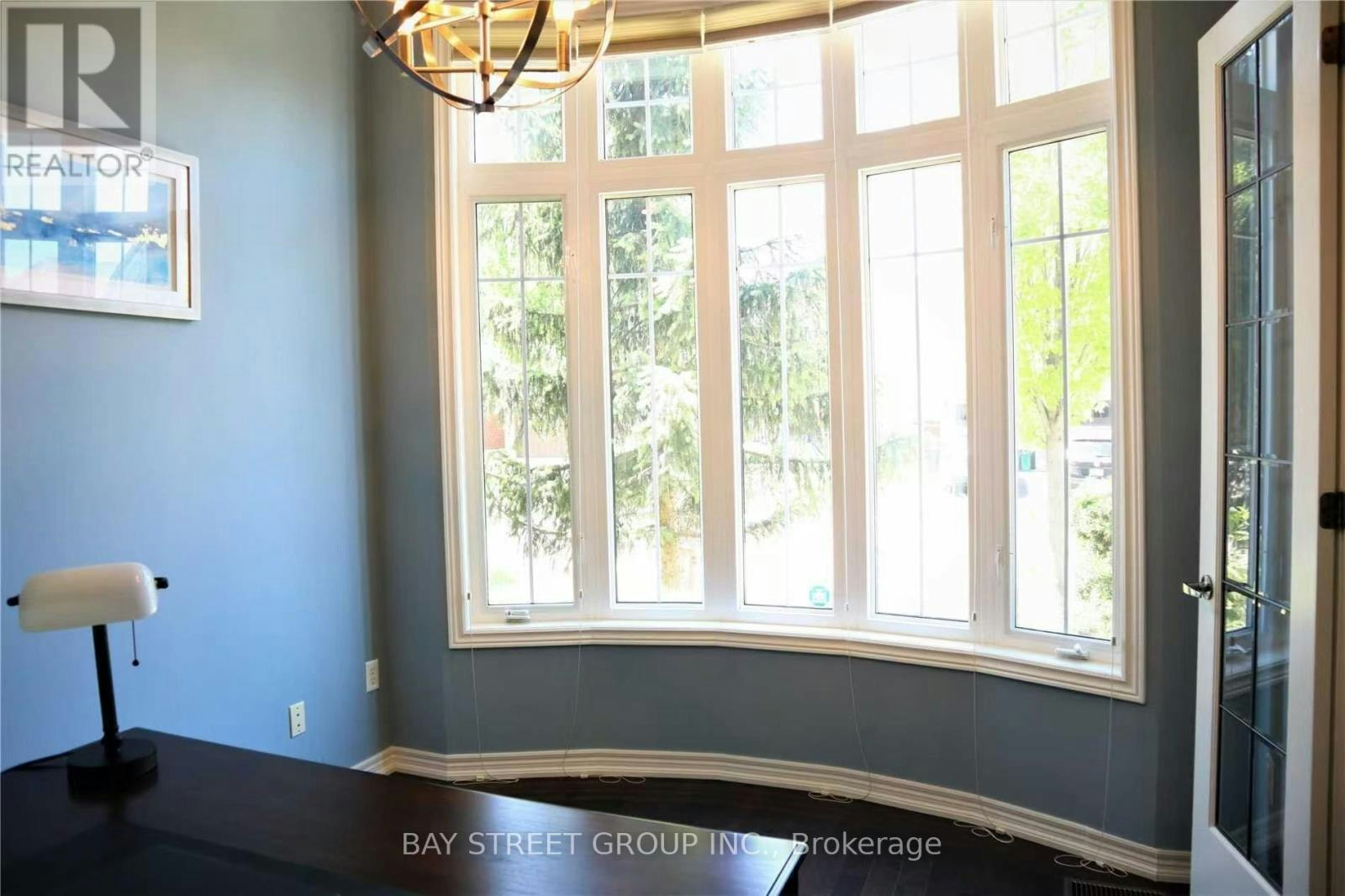 9 Eber Street, Richmond Hill, ON, L4E 4X2 - 2