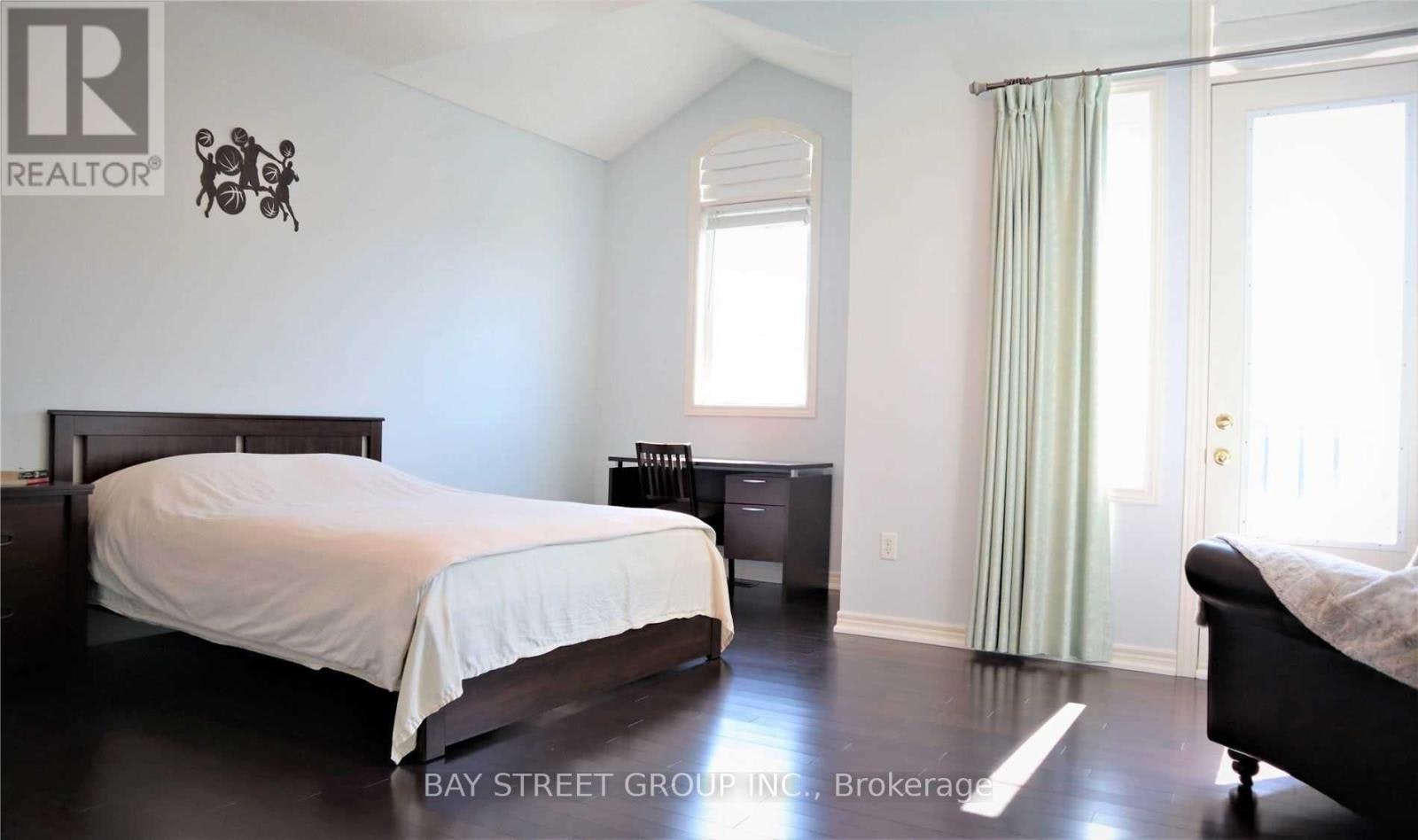 9 Eber Street, Richmond Hill, ON, L4E 4X2 - 16
