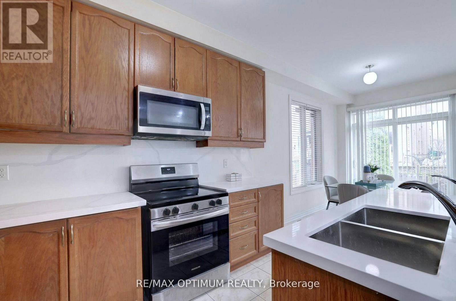 21 Saint Eugene Street, Brampton, ON, L6Y 0N5 - 12