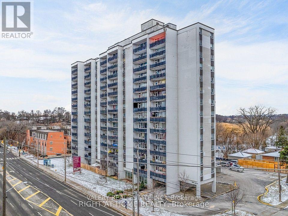 1103-890 Jane Street, Toronto, ON, M6N 4C3