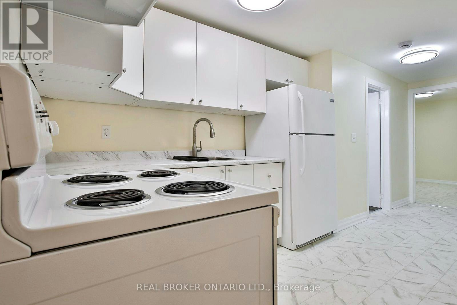 5-53 Maria Street, Toronto, ON, M6P 1W1 - 5