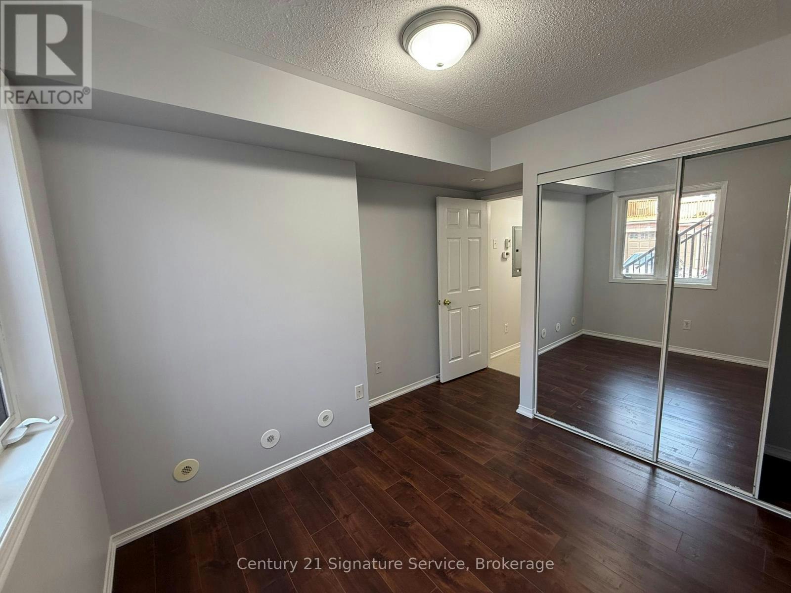 277-4975 Southhampton Drive, Mississauga, ON, L5M 8C9 - 9
