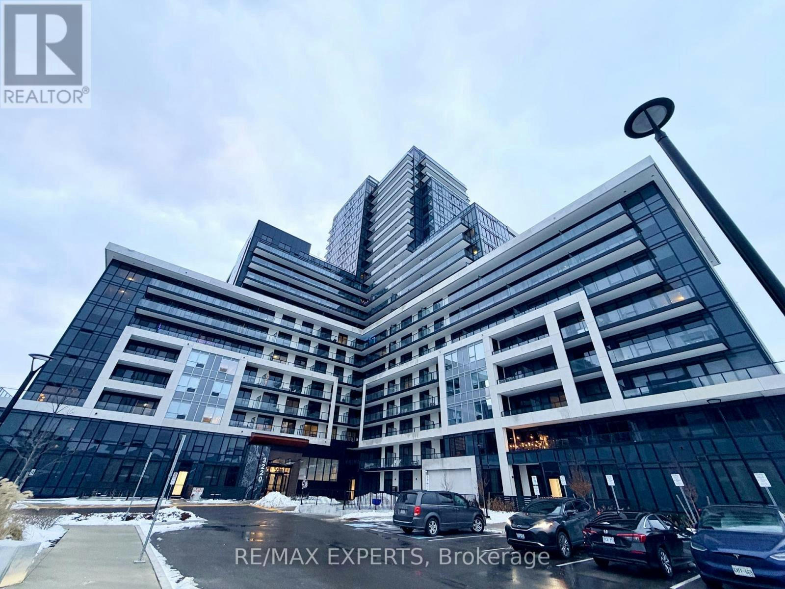 723-3220 William Coltson Avenue E, Oakville, ON, L6H 7X9