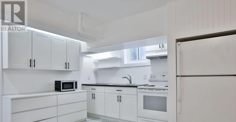 6-252 Sixth Street, Toronto, ON, M8V 3A7 - 4