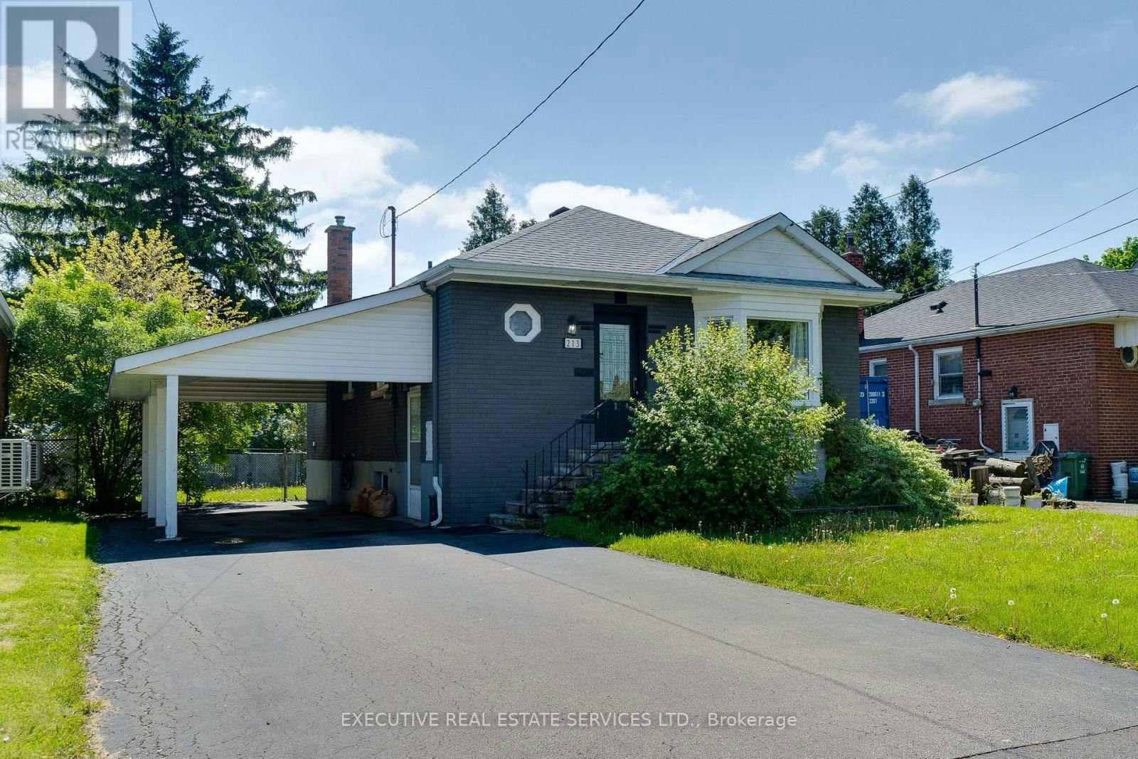 213 32nd Street EAST, Hamilton, ON, L8V 3S3