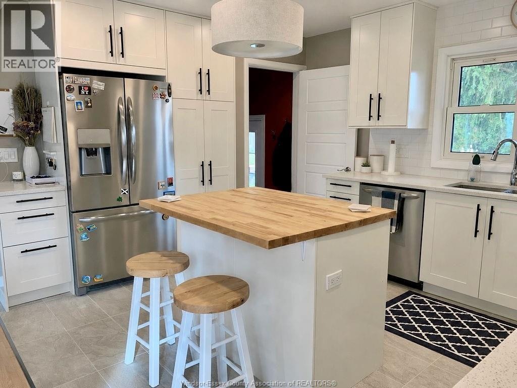 338 Barry Avenue, Tecumseh, ON, N8N 2G3 - 7