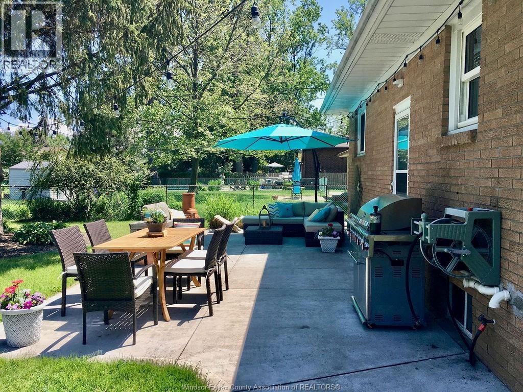 338 Barry Avenue, Tecumseh, ON, N8N 2G3 - 22