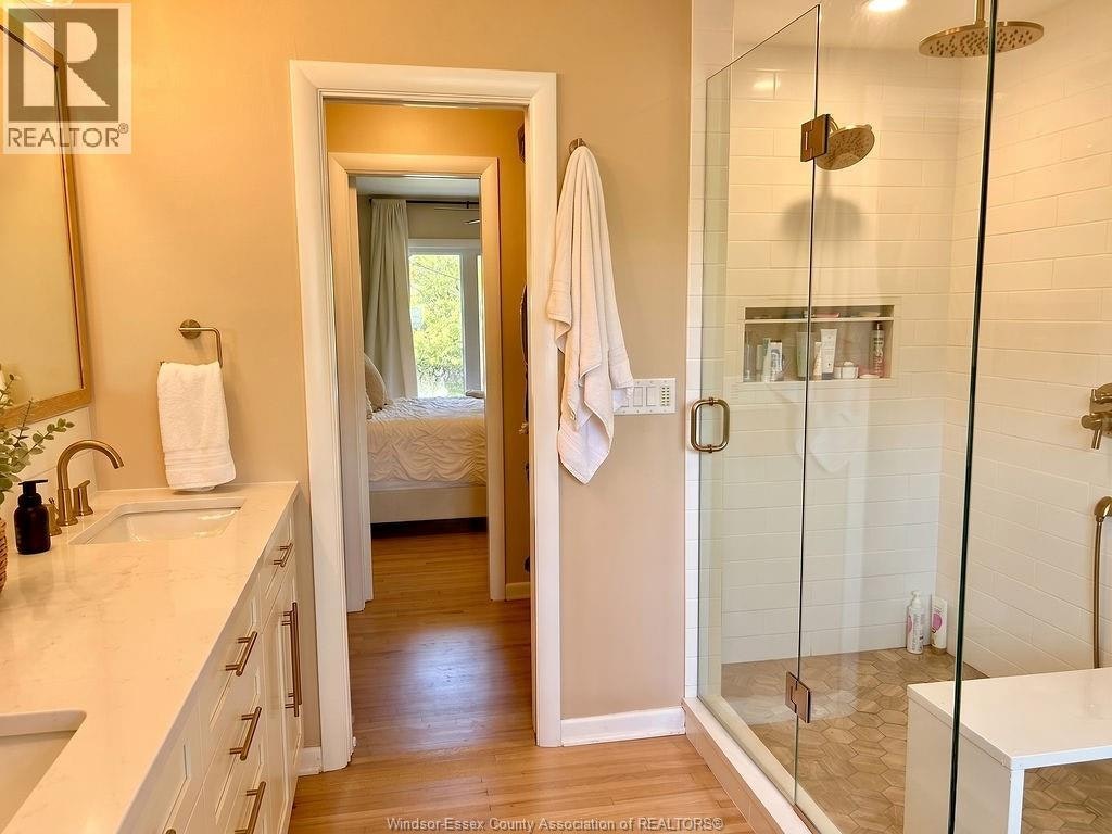 338 Barry Avenue, Tecumseh, ON, N8N 2G3 - 11