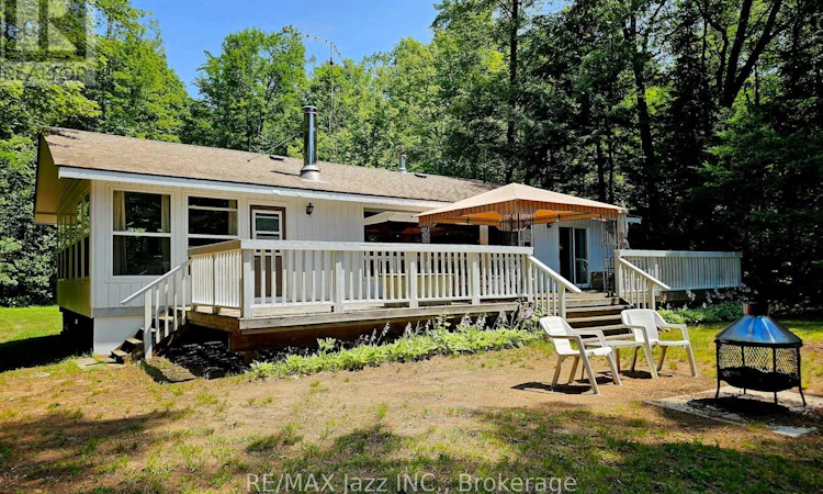 2006 Beaver Lake Lane SOUTH